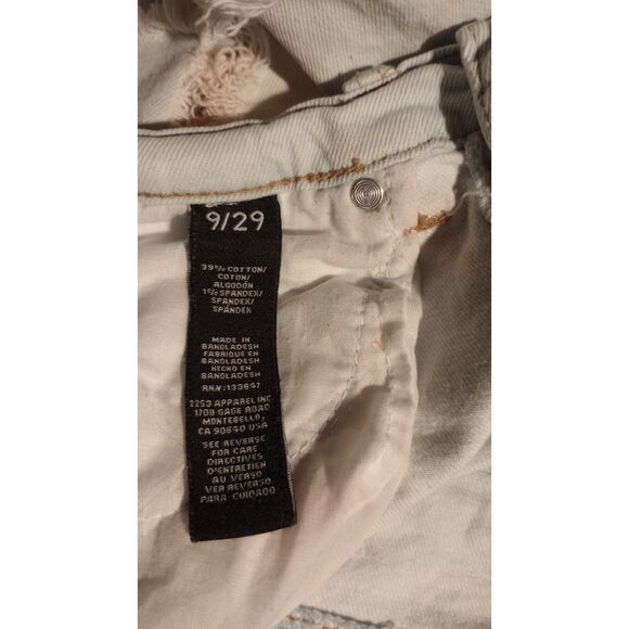Kendall & Kylie Junior's Size 9 "The Icon Short" - Picture 6 of 7